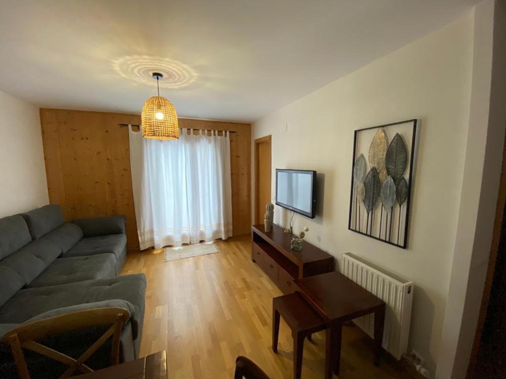 Fantástico Apartamento con jardín en Castiello de Jaca Exterior foto